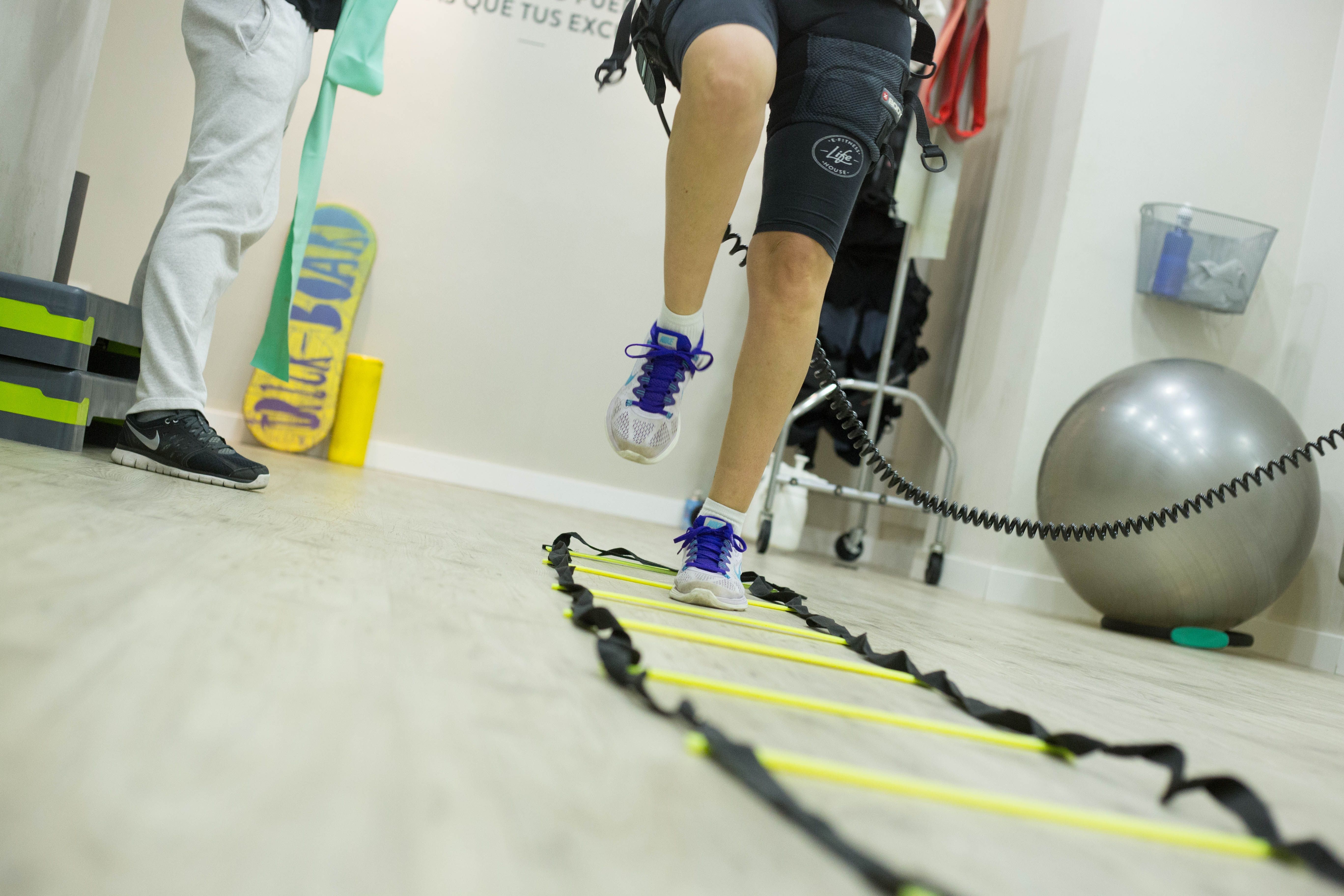 lartaldato-electrostimulation-1230004.jpg